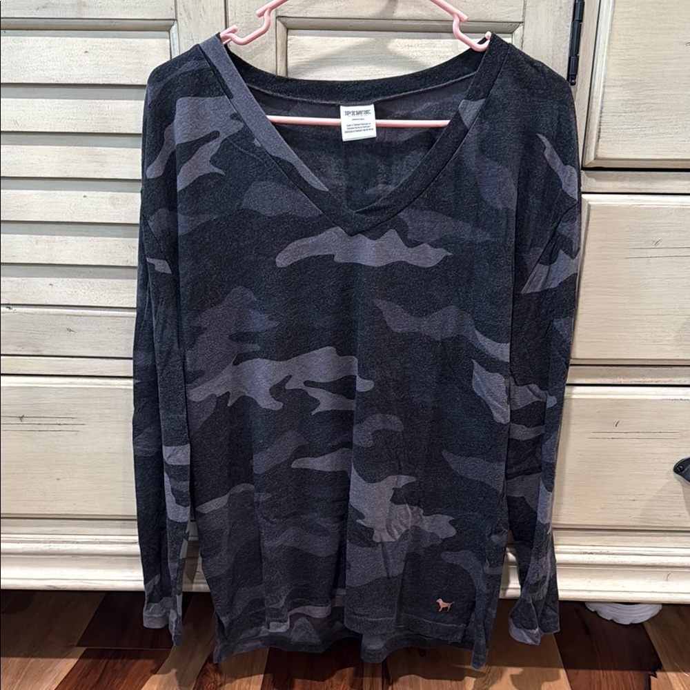 PINK Victoria's Secret Camo V-Neck Top